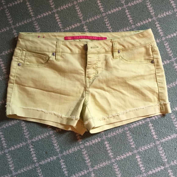Yellow Tinseltown Shorts Size 7