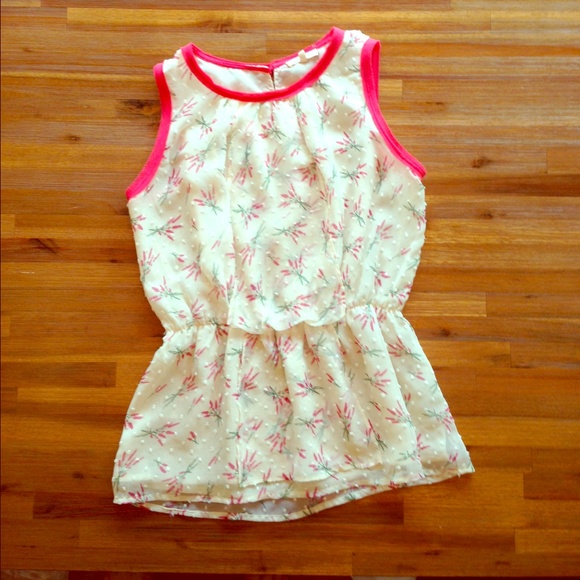 Beautiful, ruffled tank