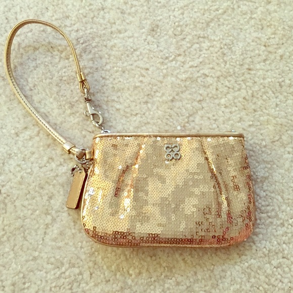 Super cute Coach wristlet!