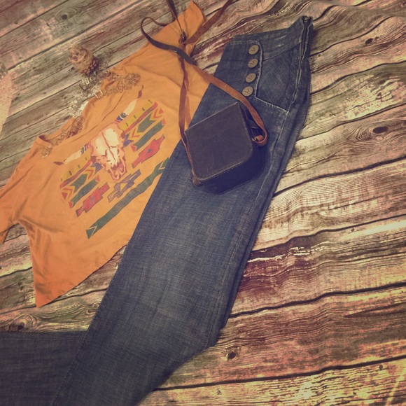 Forever 21 Crop Longhorn T-shirt