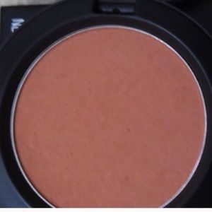 Mac blush in copper tone