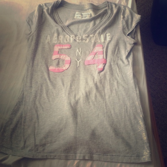 Areo v-neck shirt