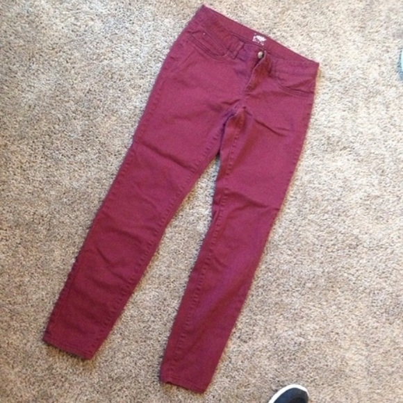 Maroon jeggings