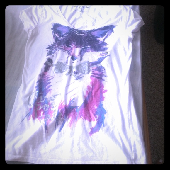 Areo v-neck shirt