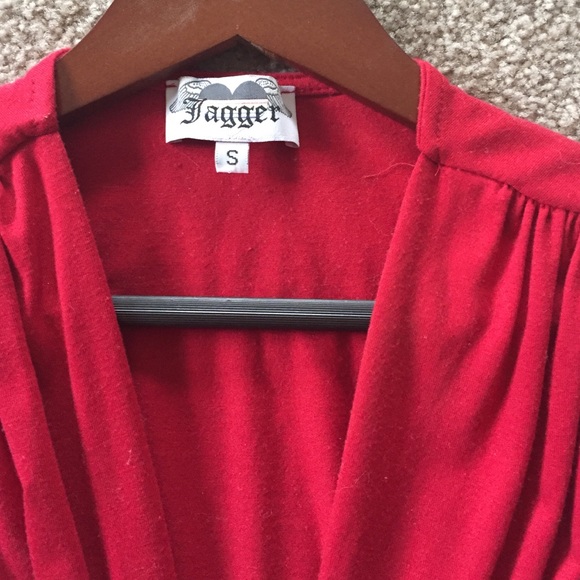 "Jagger" red sleeveless top - Picture 3 of 4