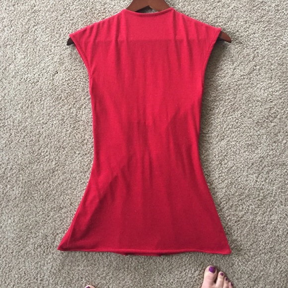 "Jagger" red sleeveless top - Picture 4 of 4