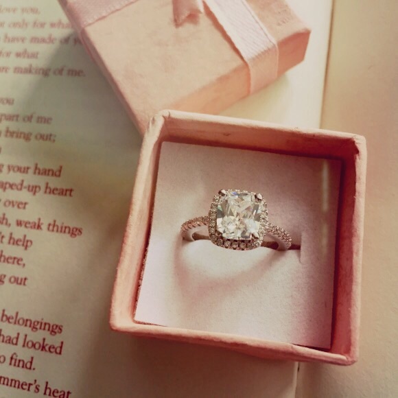 **SALE!** Silver Princess Crystal CZ Ring 💍💕 - Picture 2 of 4