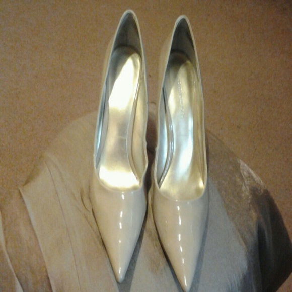 Shoes - Picture 1 of 1