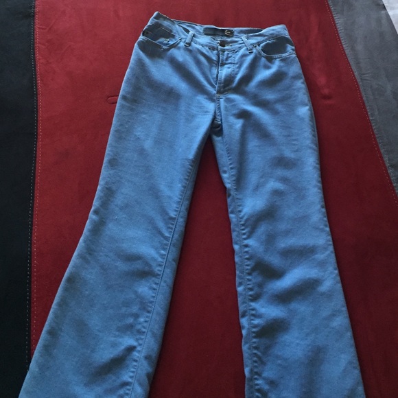 Jeans - Picture 1 of 4