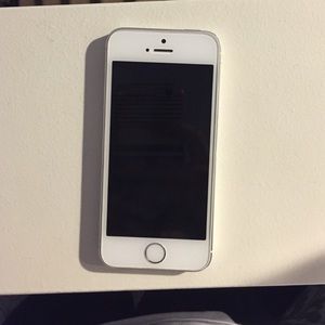 White IPhone 5s for Verizon