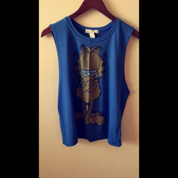 grumpy Garfield muscle tee.