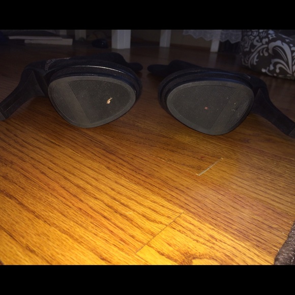 Jennifer Lopez black suede boots - Picture 2 of 3