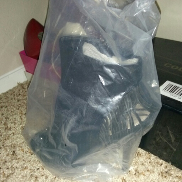 Booties - Picture 4 of 4