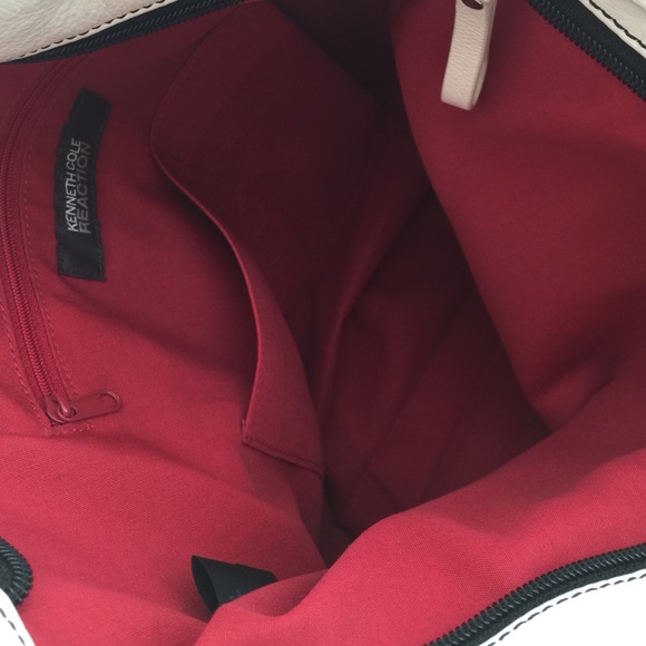 Kenneth Cole Reaction Leather Bag - Picture 3 of 4