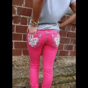 Flash sale! Fabulous pink miss me skinny jeans, 27
