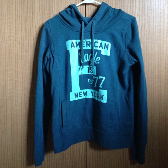 American Eagle Sweatshirt