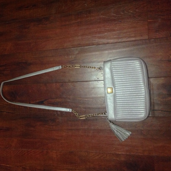 Bag - Picture 1 of 4