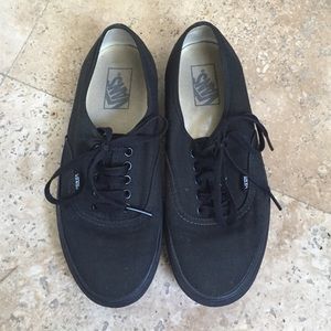 Black Vans Authentic