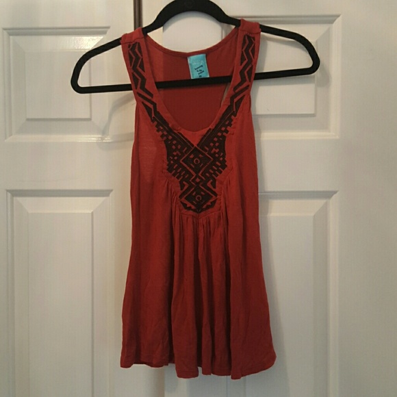 Deep red tank