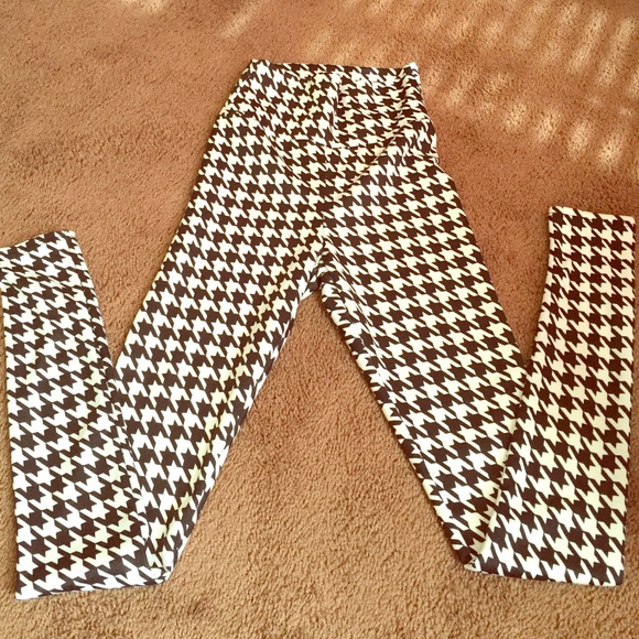 Black and white high waisted pants. Sold