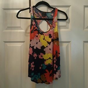 Floral tank