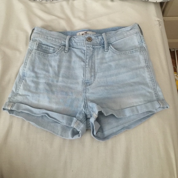 Hollister high waisted shorts