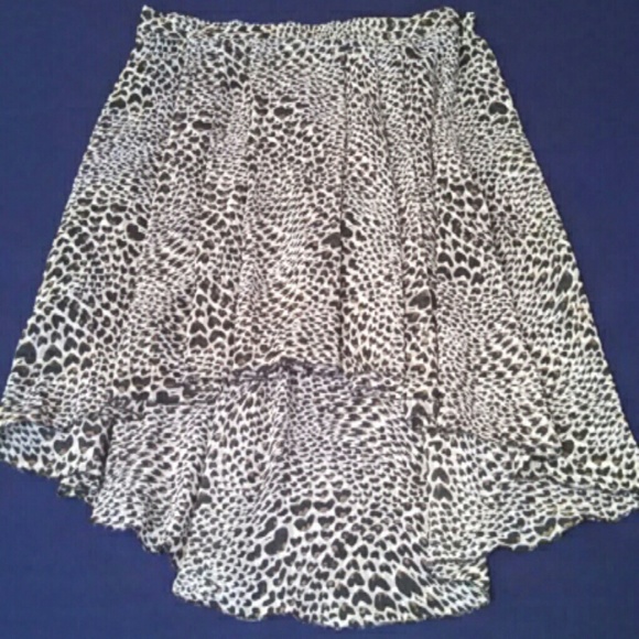 Leopard print high low knee length skirt in great