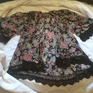 floral kimono with crocheted detail. no swaps.