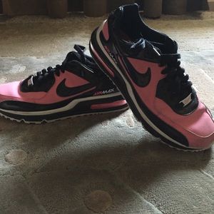 Pink nike airmax tennis shoes