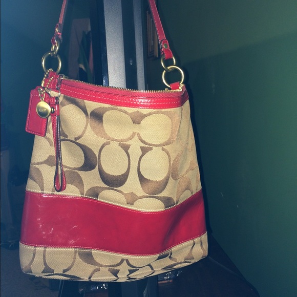 Authentic Coach purse!!