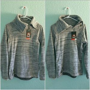 Avalanche women's pullover, S, NWT