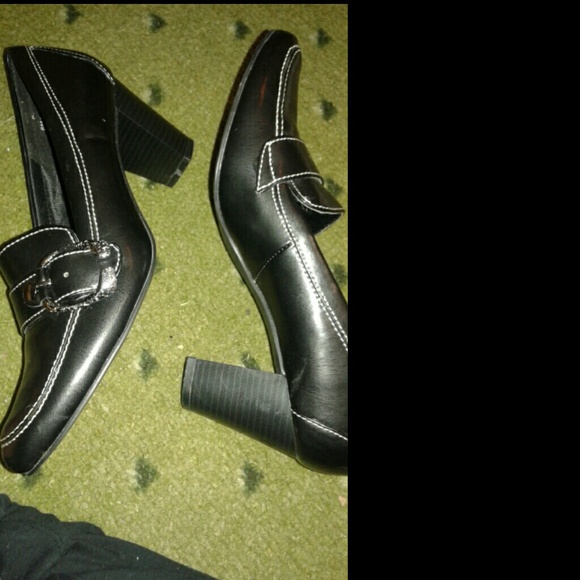 Shoes - Picture 2 of 2