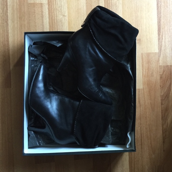Via Spiga black leather booties - Picture 2 of 3