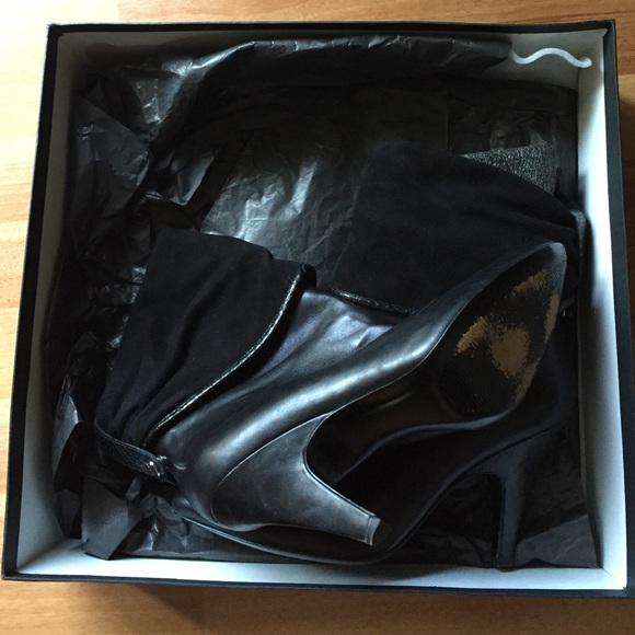 Via Spiga black leather booties - Picture 3 of 3