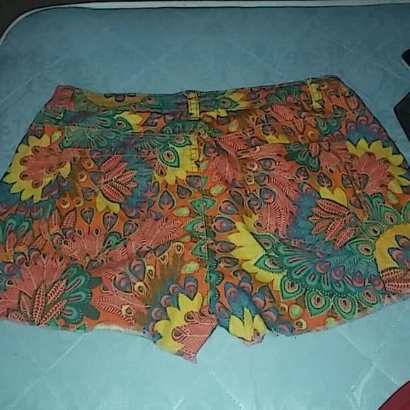 Shorts - Picture 2 of 2