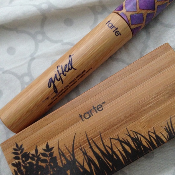 Tarte mascara and eyeshadow duo