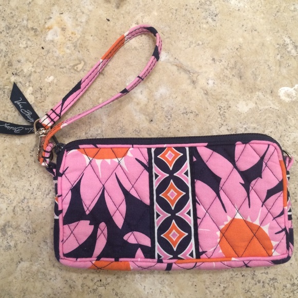 Vera Bradley "Loves Me" Wristlet with Card Holder