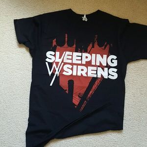 Sleeping with Sirens band tee