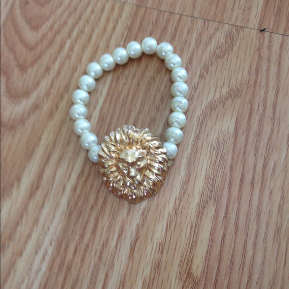 lion bead bracelet