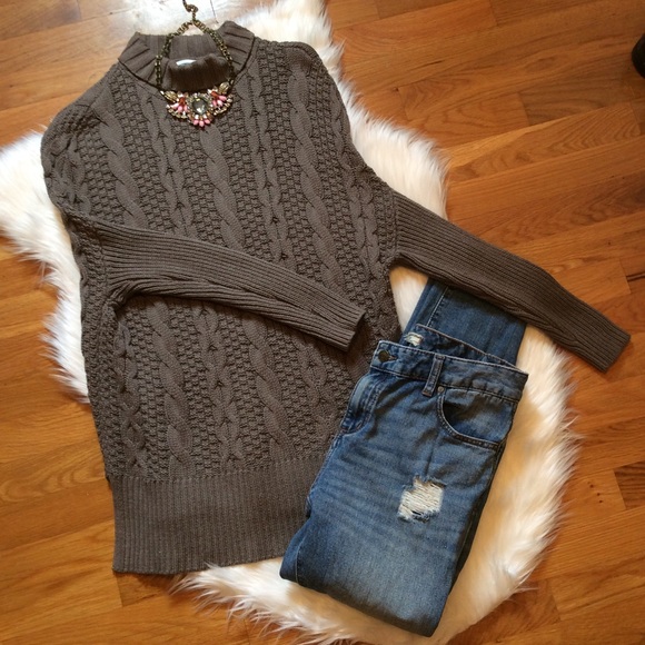 [Old Navy] Cable-Knit Turtle Neck Sweater