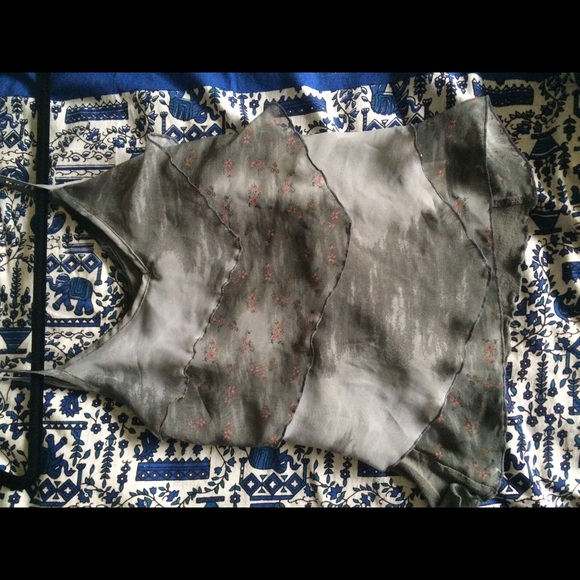 floral grey shirt