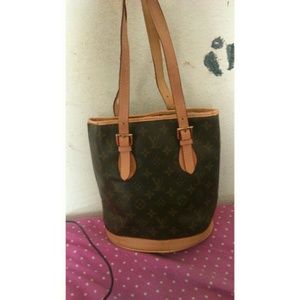 real Louis vuttion bag *today's sale *