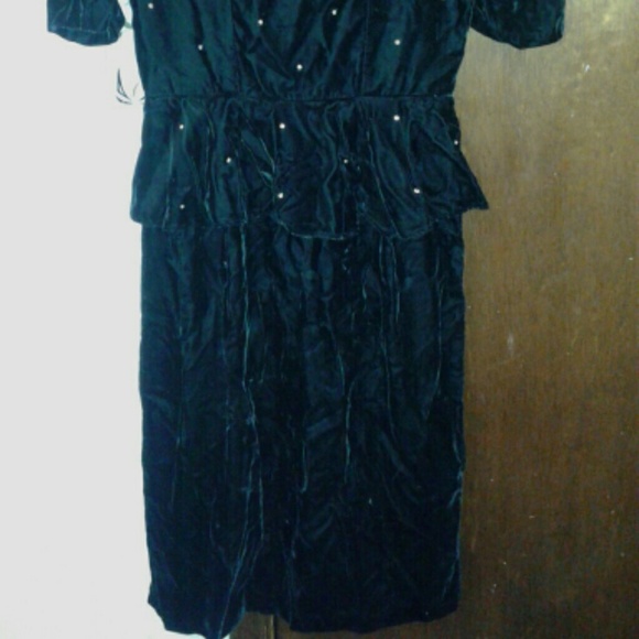 DRESs - Picture 2 of 2