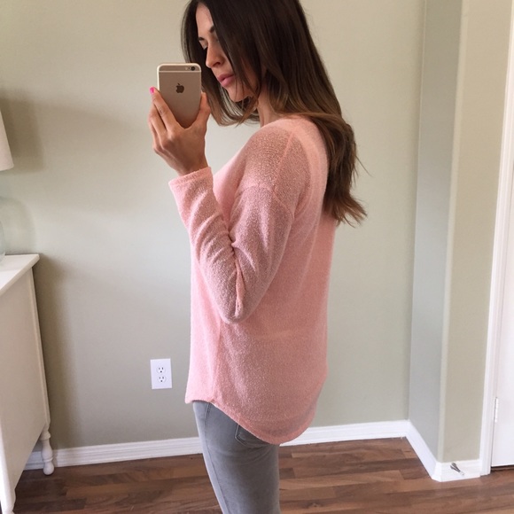 Sold • Beautiful Longsleeve Pink Top - Picture 2 of 4