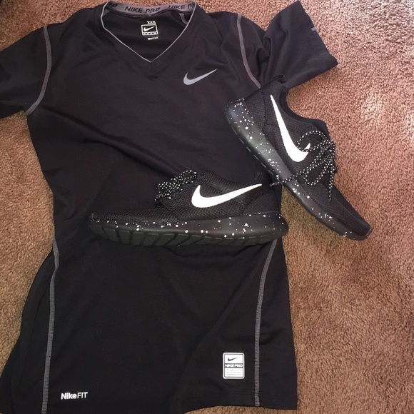 Nike roshes black speckle 🚫SOLD ‼️