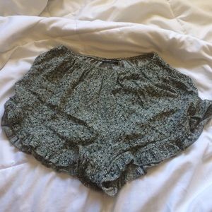 brandy melville flowered vodi shorts