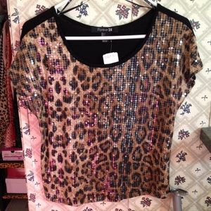 Leopard print top