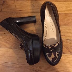 Brand new never worn Marc Fisher heels