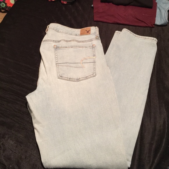 Light wash American eagle jegging 14 long