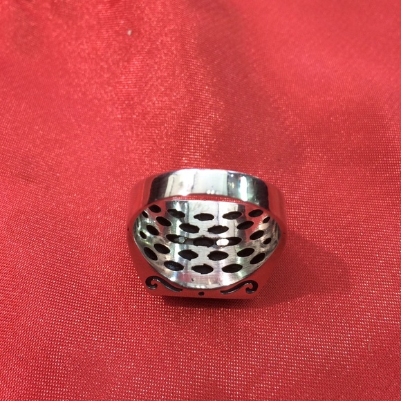 Silver ring - Picture 3 of 4